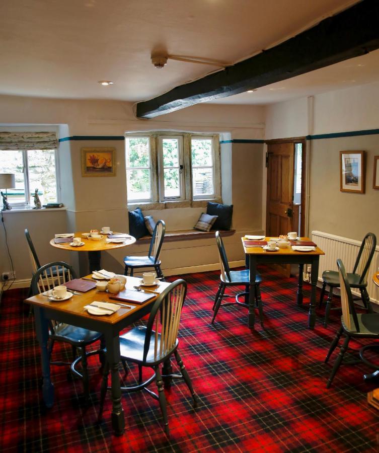 Ashfield House Hotel Grassington Kültér fotó The dining room at the Old Inn