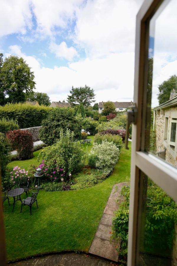 Ashfield House Hotel Grassington Kültér fotó The garden of the former vicarage