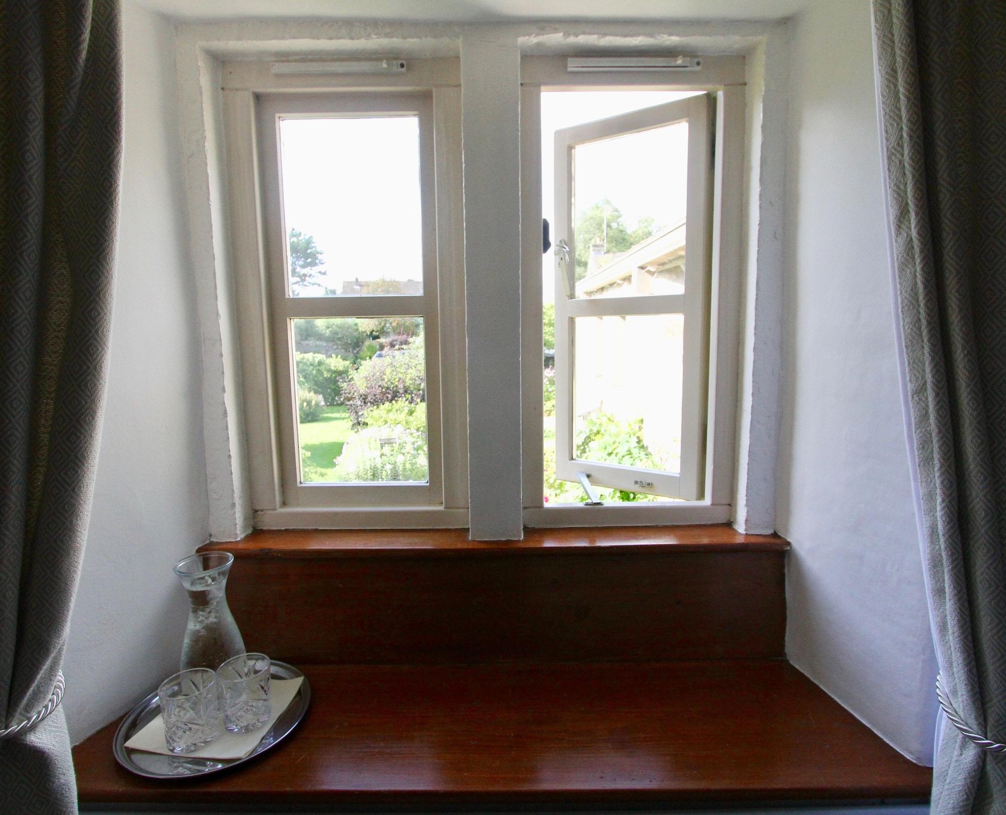 Ashfield House Hotel Grassington Kültér fotó A windowsill