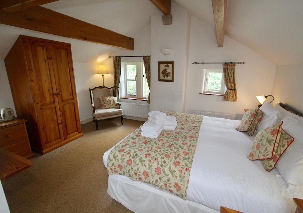 Ashfield House Hotel Grassington Kültér fotó The Old Vicarage, bedroom