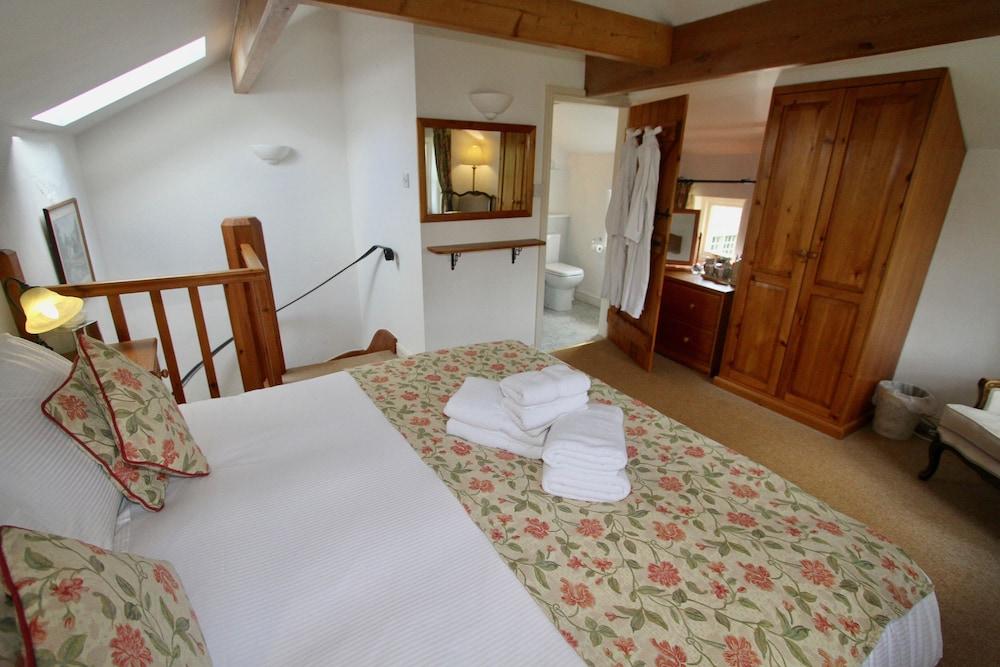 Ashfield House Hotel Grassington Kültér fotó The Old Post Office, Chulwell
