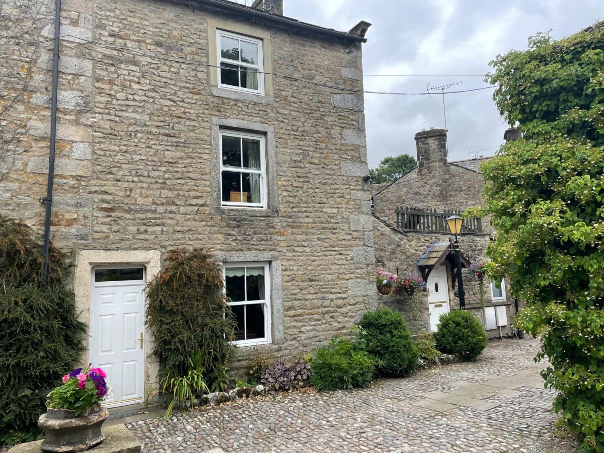 Ashfield House Hotel Grassington Szoba fotó The old post office